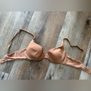 Victoria’s Secret body by Victoria IPEX 34B Seamless Tan Bra